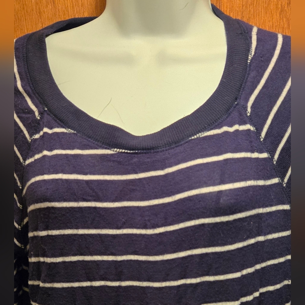Ambiance dark blue & white stripped l9ng sleeve lightweight sweater szM - Picture 3 of 4